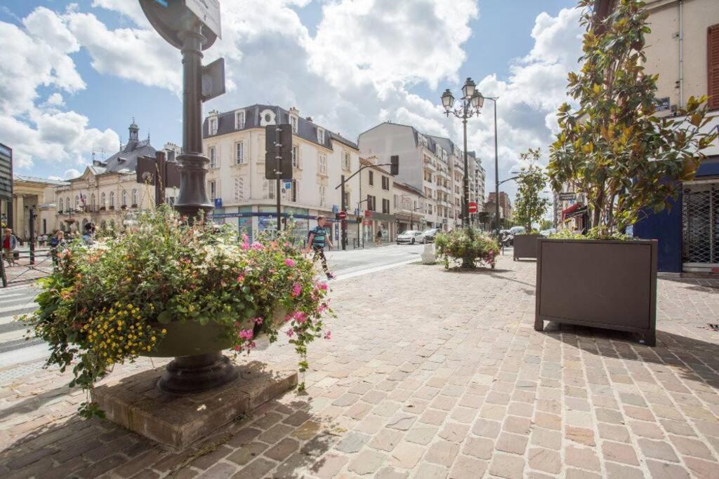 Beautiful Studio Located South Of Paris Bourg-la-Reine Ngoại thất bức ảnh